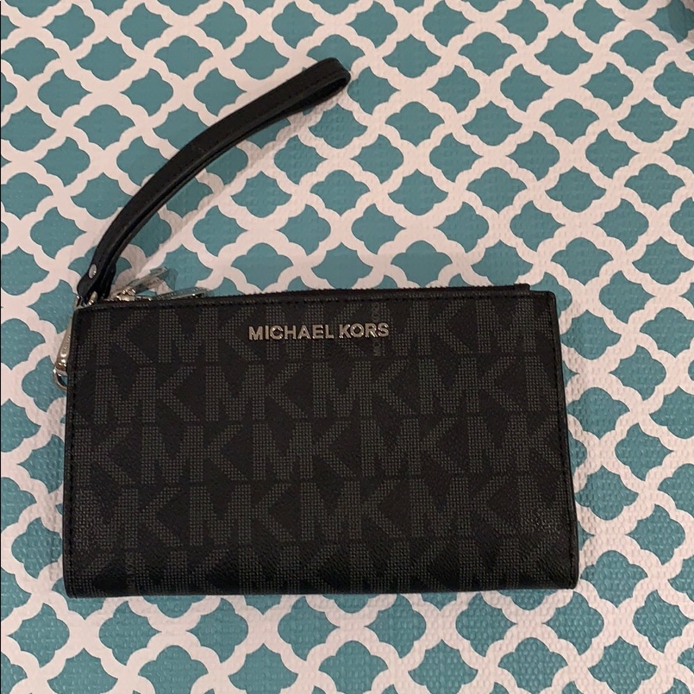 Michael Kors Double Zip Wristlet